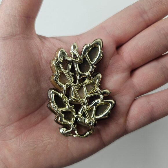 Lisner Oak Leaf Acorns brooch Dark Light Brown Gold Tone Metal Autumn Fall Pin - Picture 6 of 7